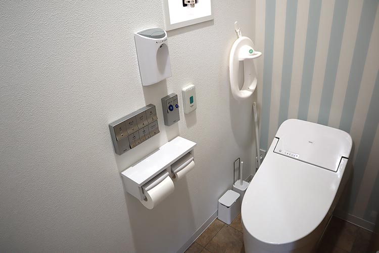 多目的トイレ